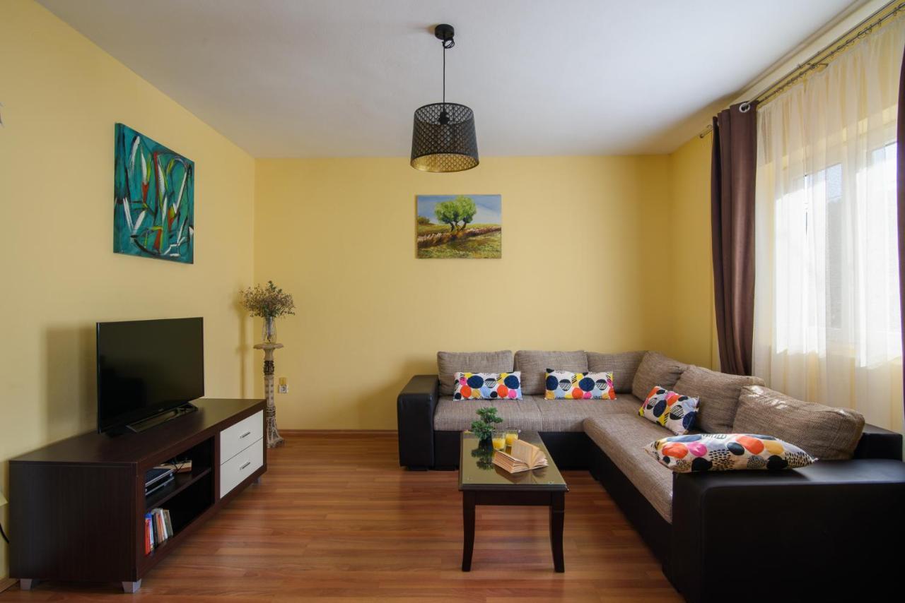 Apartmen Karmen 2 Трогир Экстерьер фото
