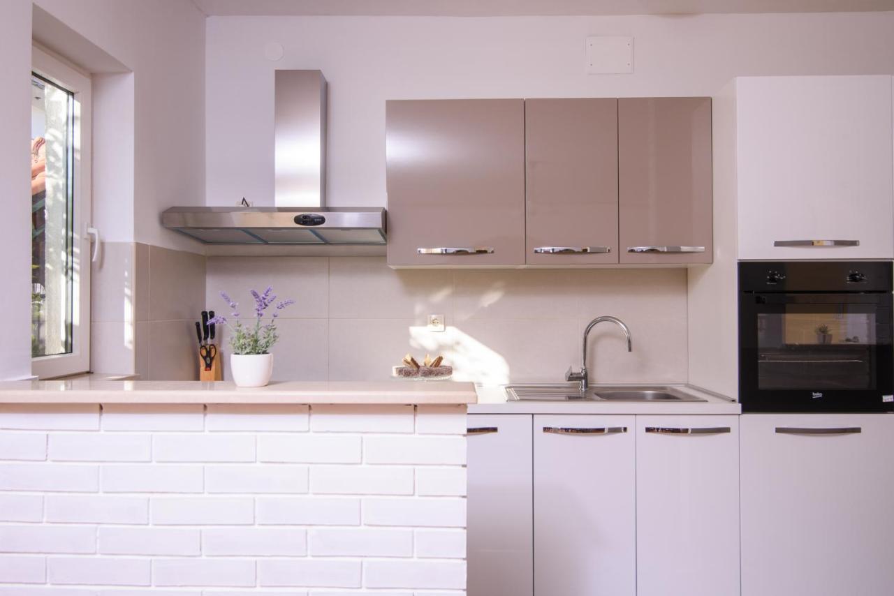 Apartmen Karmen 2 Трогир Экстерьер фото